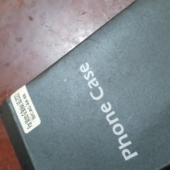 Phone case - Picture 5 of 6